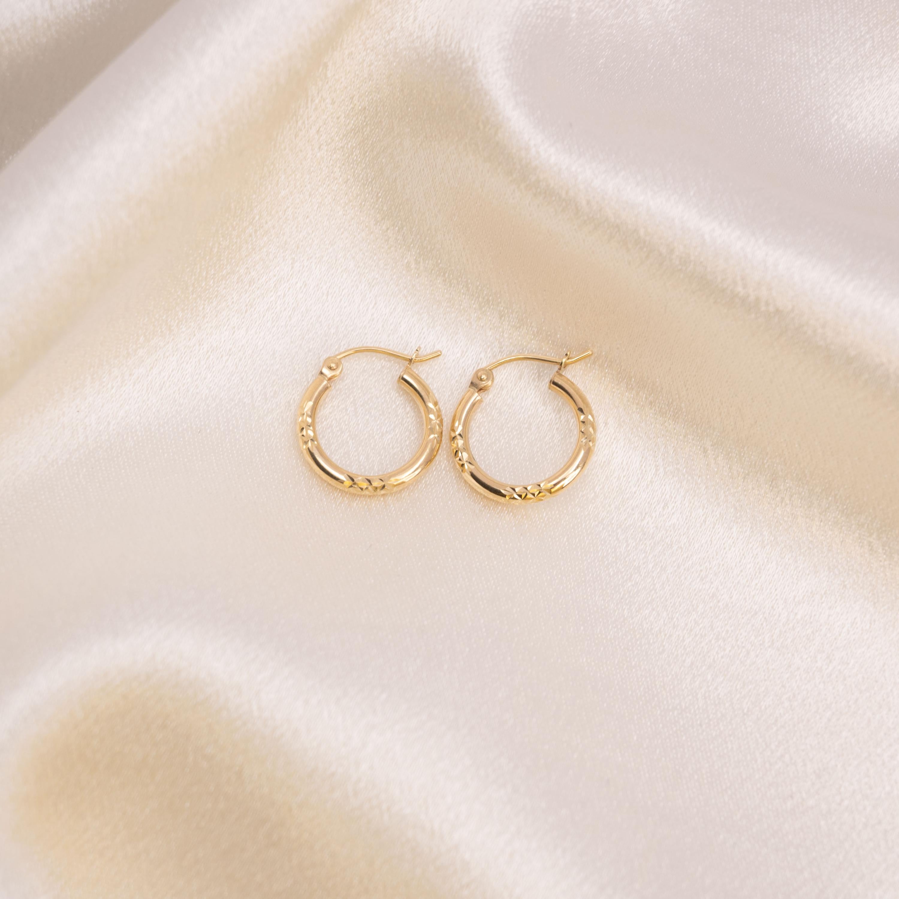 14k Polished With Diamond Cut Hoop Earrings