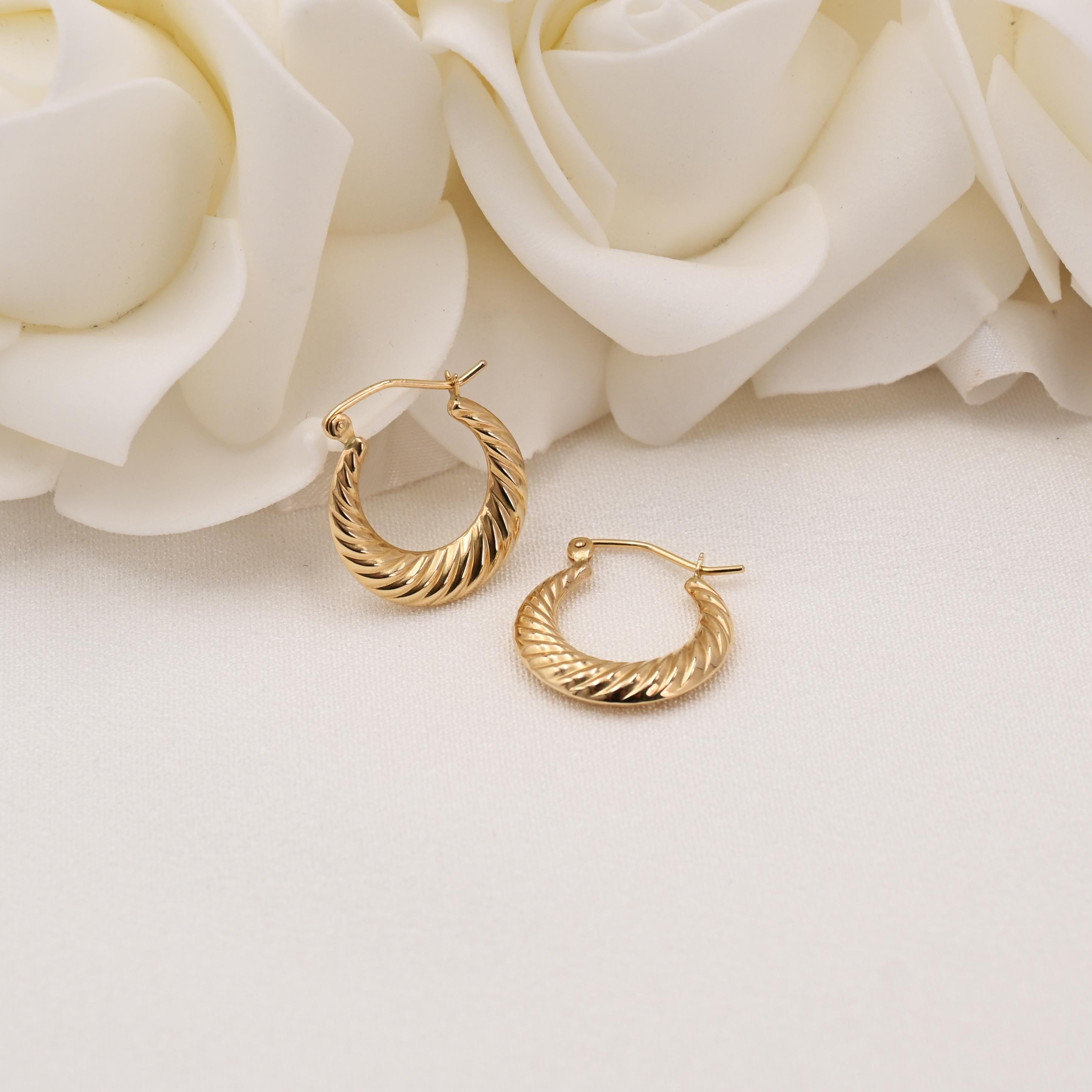 Small 14K Gold Shrimp Hoop Earrings – 17mm - Perfect Gift For Her - Polished & Elegant - Your Everyday Hoops