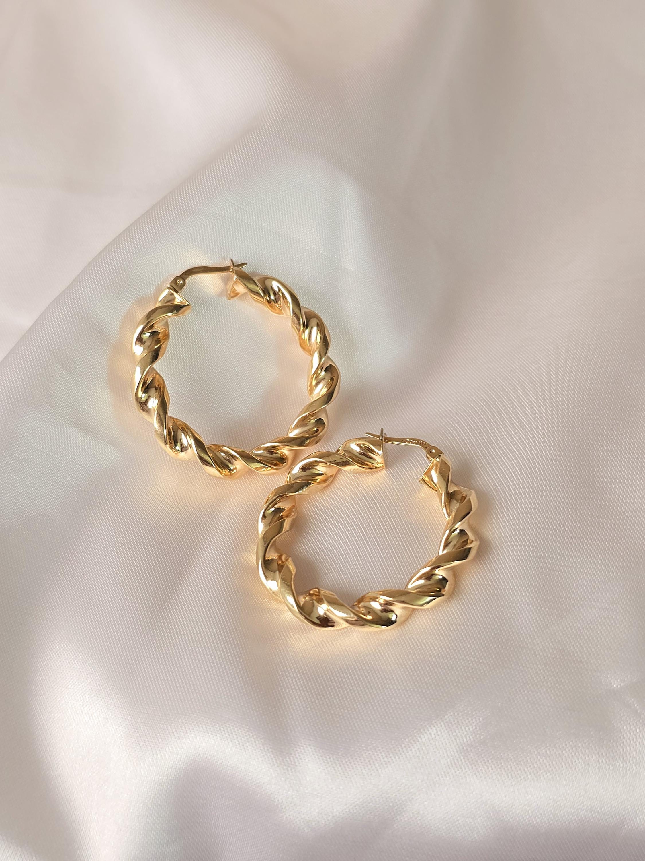 Stunning vintage 14k gold twisted hoops