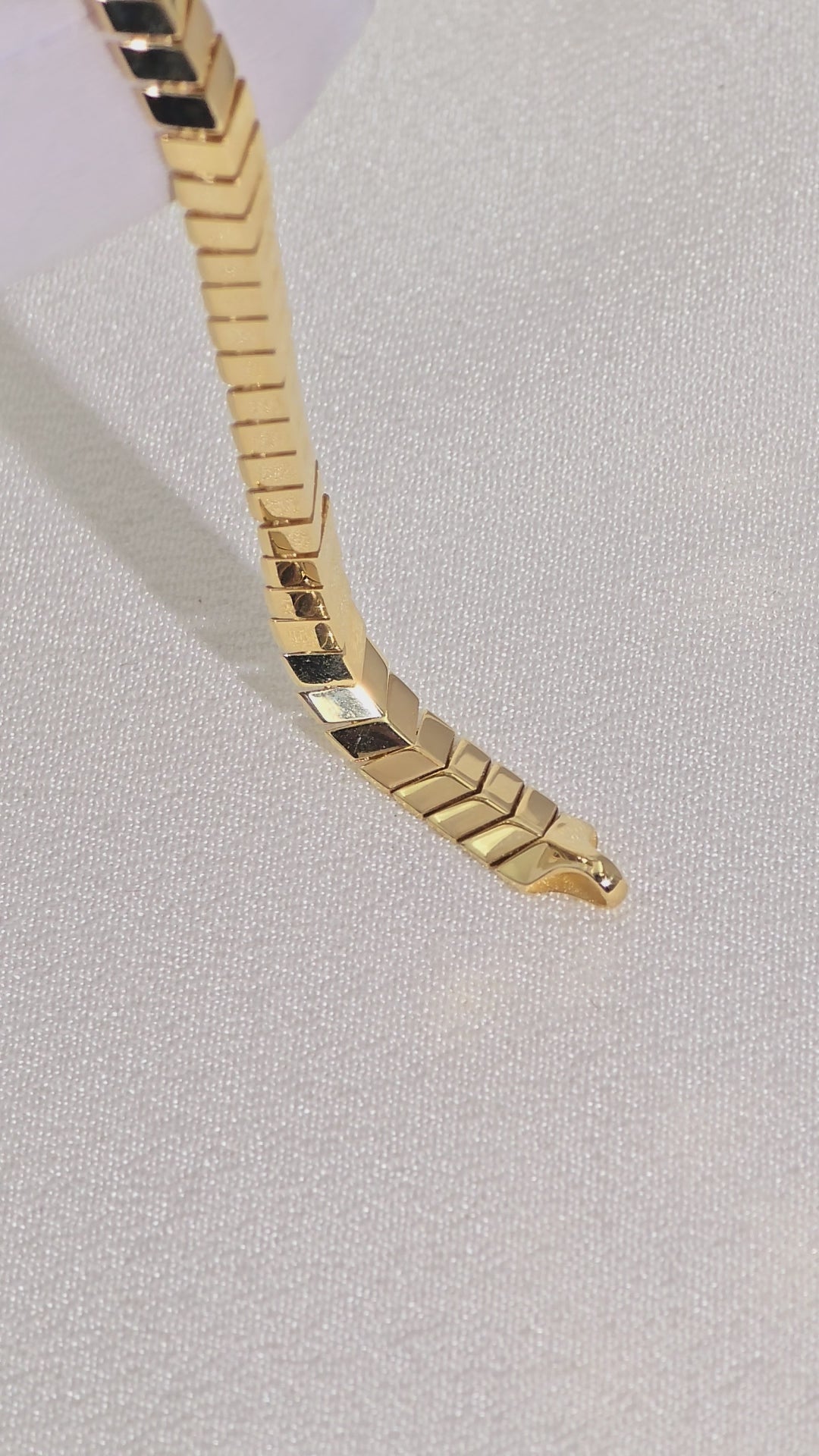 14k Arrow Herringbone Bracelet - 4mm & 5.8mm