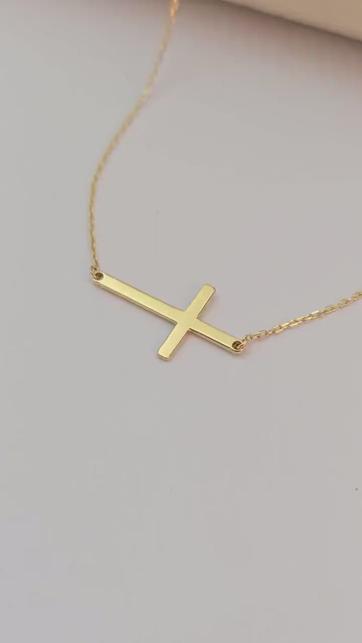 Dainty 14k Gold Adjustable Cross Bracelet - Minimalist piece for her - Fine Jewelry - Gift For Her