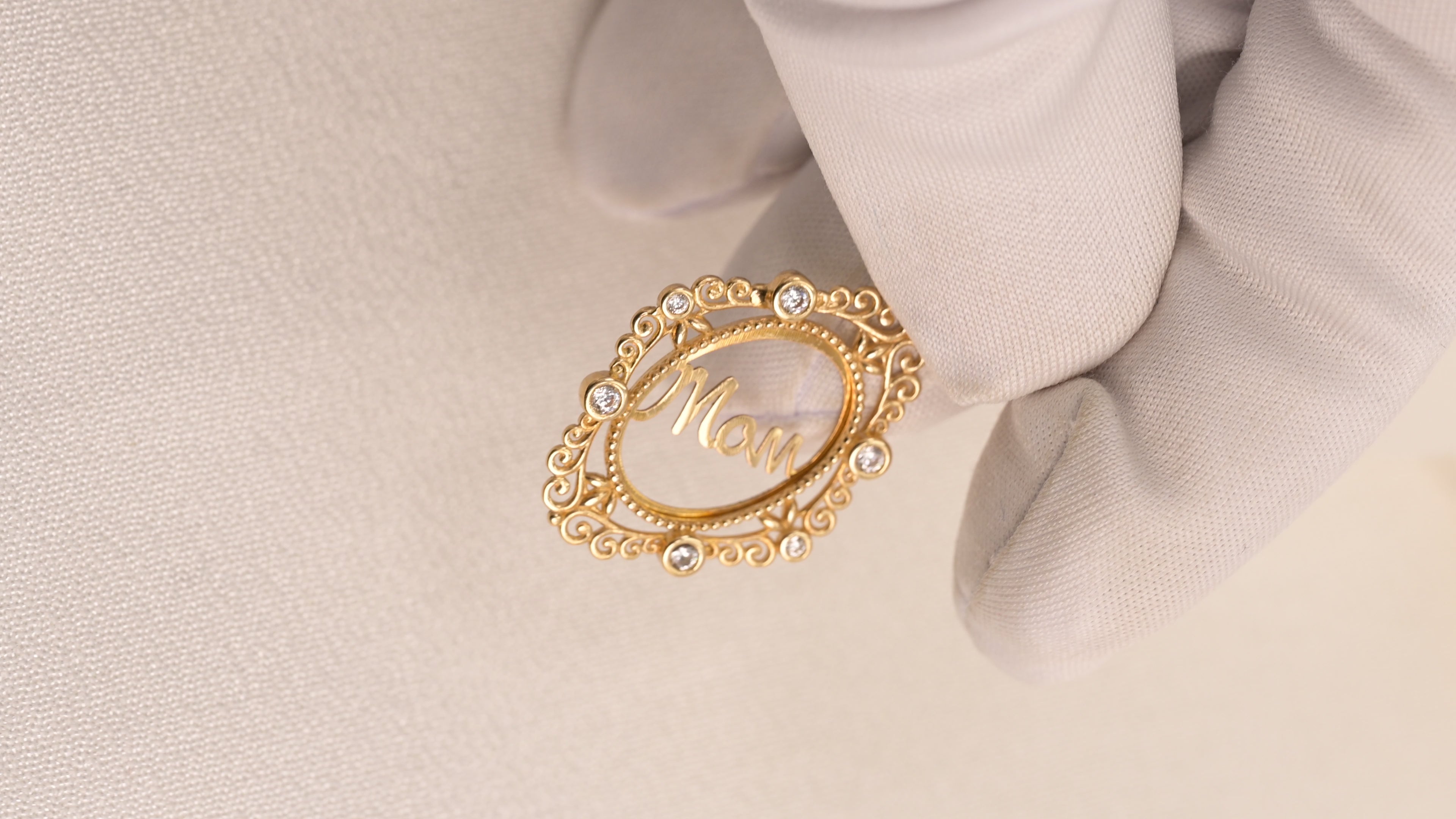14k Filigree Mom Frame Pendant