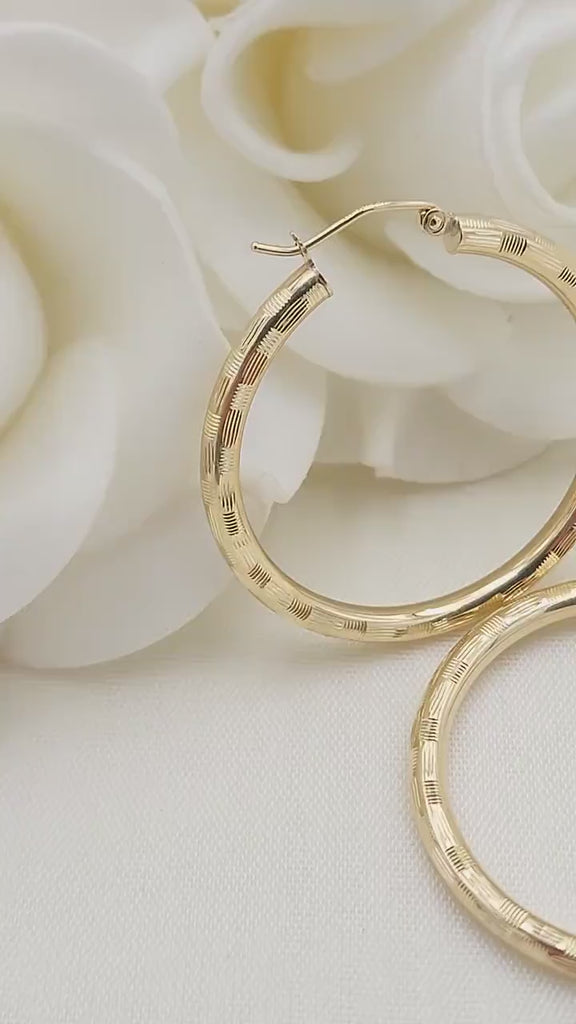 Real 14k Gold 3mm Square Diamond Cut Hoop Earrings - 35MM - Shiny and Unique - Perfect For everyday - Lightweight Thick Hoops