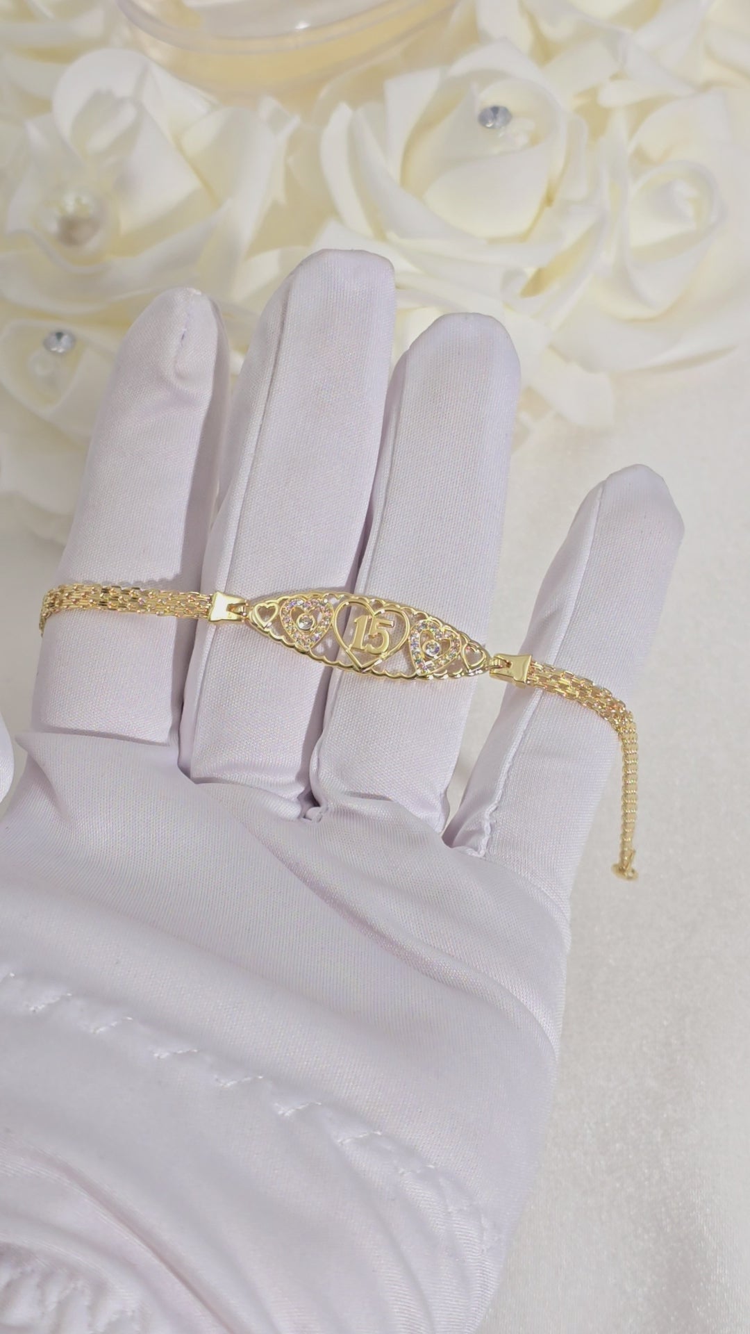 14k Quinceañera Heart Bracelet